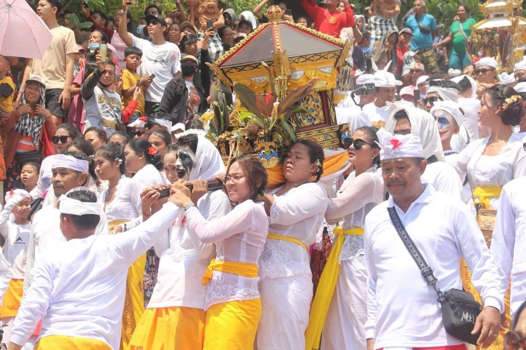 podiumnews.com-Mengenal Ngusabha Bukakak Simbol Kesuburan